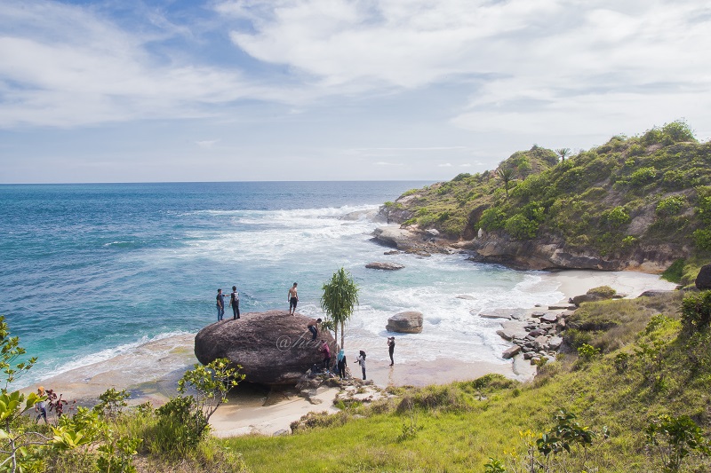 "Pantai Pasie" Pantai indah yang terletak di Gp. Jeumpheuk, Kec. Sampoiniet, Kab. Aceh Jaya.